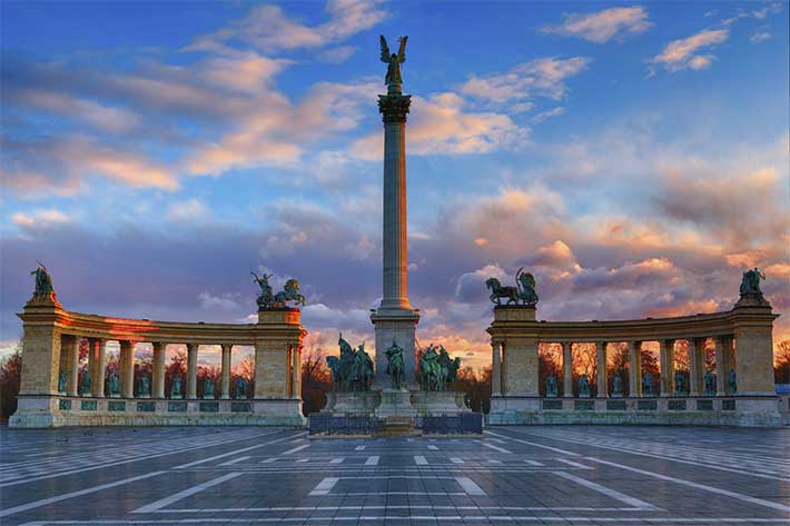 Budapeşte Kahramanlar Meydanı